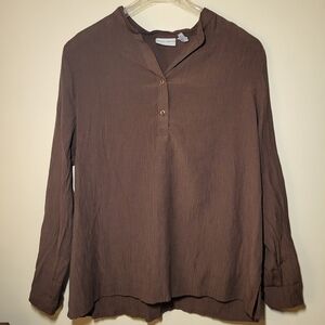 Brown Lightweight Pleated/Crepe Fabric Button Down Blouse